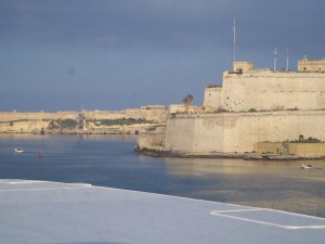 Befestigte Küste auf Malta Foto: Wolfgang Prabel